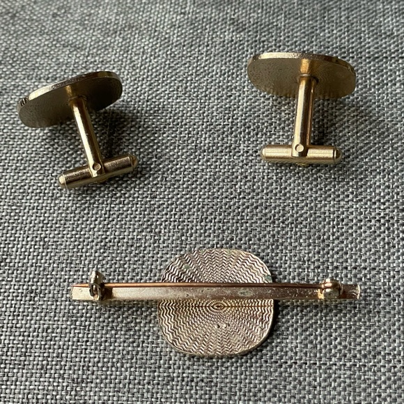 Romeo & Juliet RARE Vintage Pair of Cufflinks & Matching Tie Pin Enamel gorgeous - Picture 5 of 7